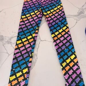 Vibrant Gummy Bear Pattern Kids Leggings
